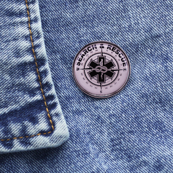 Broșă metalică cu personaj de desene animate – unisex, design simplu, accesoriu decorativ