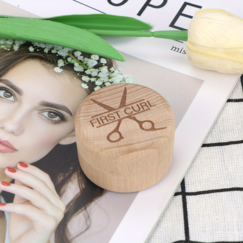 Drevená krabička na detské mléčne zuby – uchovávanie zubov a detských vlasov (Materiál: drevo; Vek: 4–6 rokov; Účel: uloženie zubov a vlasov dieťaťa)