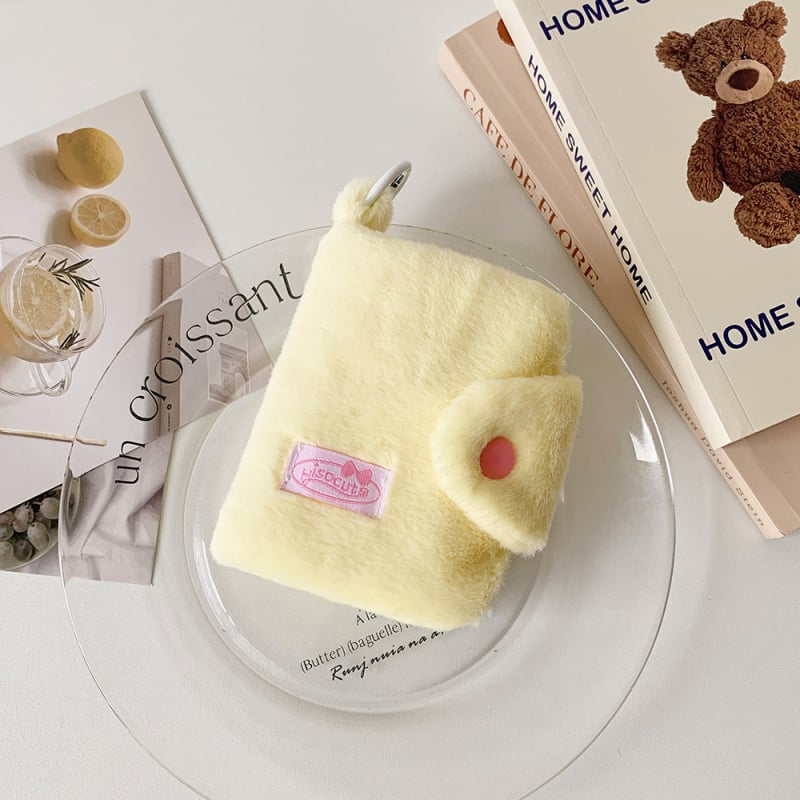 Plyšový mincovník pre dievčatá — svieži a sladký štýl, zima 2024, na mince, karty a malé doplnky.