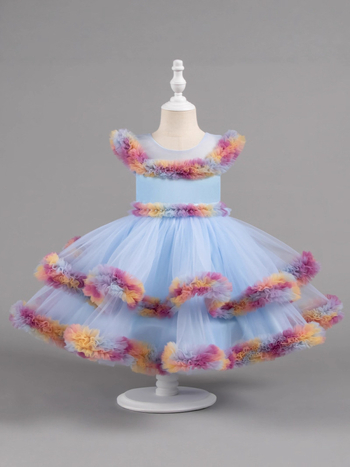 Dievčenské formálne šaty z tylu pre vekovú kategóriu 1–3 roky, strih princezná; hlavný materiál: polyester; podšívka: polyester; materiál: tyl; štýl: princezná; sezóna: všetky ročné obdobia