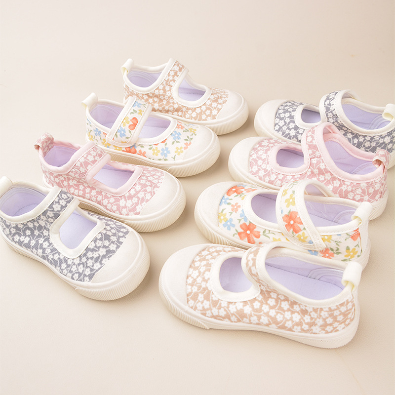 EK9S36 Detské plátenné tenisky – nízky top, vrchná časť z plátna, gumová podrážka, zapínanie na suchý zips