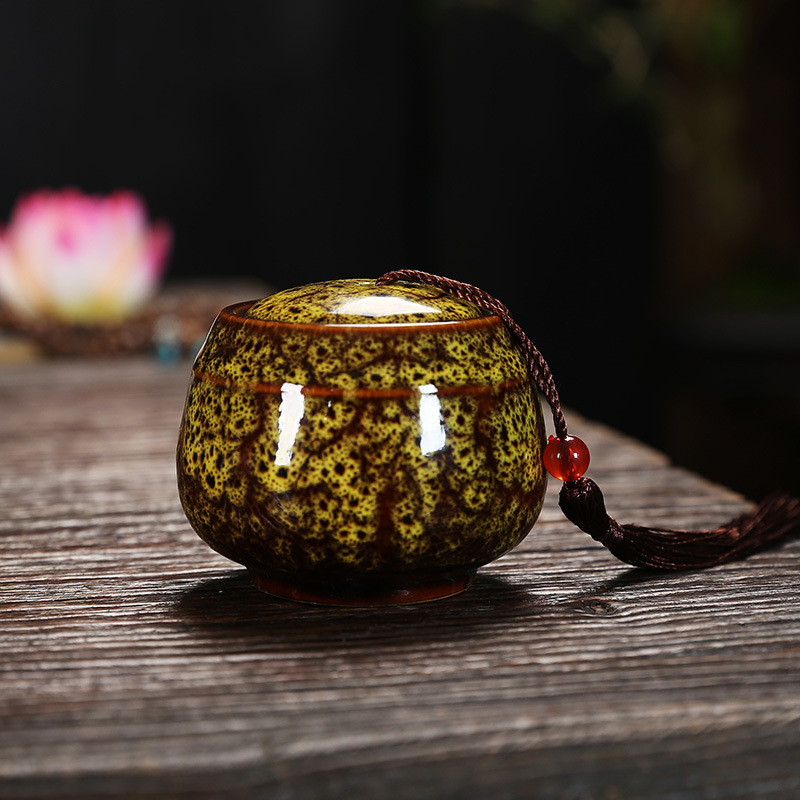 Keramický čajový kontajner so vzduchotesným uzáverom pre čaj Tieguanyin Pu'er, prenosný na cestovanie