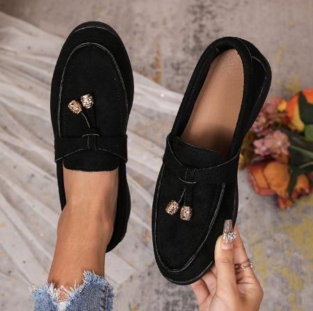 Ženske slip-on ravne cipele, zaobljeni vrh, velur gornji dio, visina pete 0–1 cm, PU ulošak