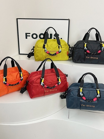 Geantă crossbody din nylon, stil urban minimalist, geantă mică pătrată, închidere cu fermoar, căptușeală din poliester