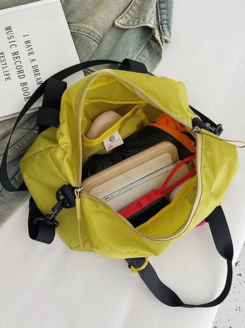 Geantă crossbody din nylon, stil urban minimalist, geantă mică pătrată, închidere cu fermoar, căptușeală din poliester