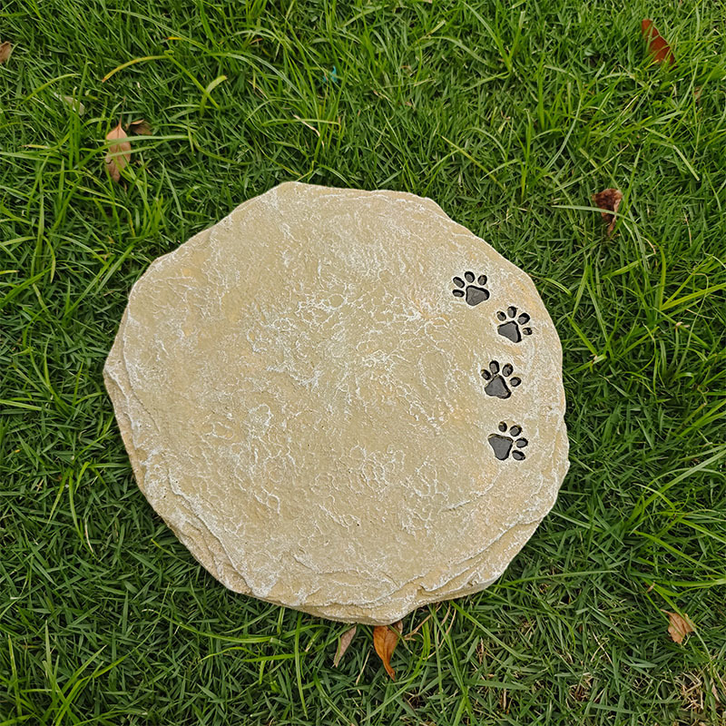 Kruhová pamätná socha psa pre záhradu z ekologickej syntetickej živice, leštená a čiastočne ručne vyrábaná