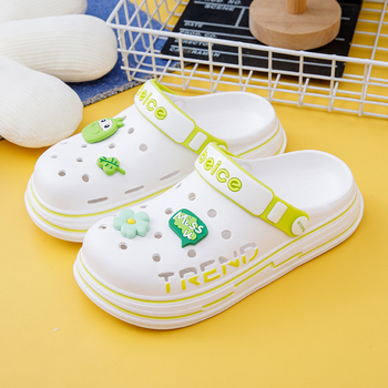 Batai su skylutėmis – unisex; viršus EVA; padas EVA; pado storis 1–3 cm