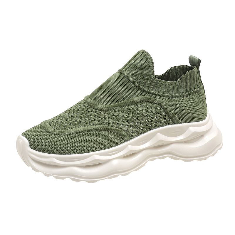 Sportos, kényelmes slip-on cipő textil felsőrésszel, légáteresztő, könnyű, gumitalp