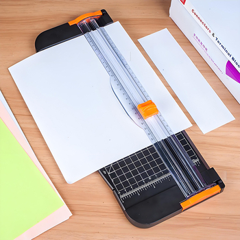 Ručný rezník na papier A4 – typ pravítka A4-2, plast, Značka: Other, Účel: rezanie