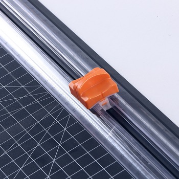 Ručný rezník na papier A4 – typ pravítka A4-2, plast, Značka: Other, Účel: rezanie