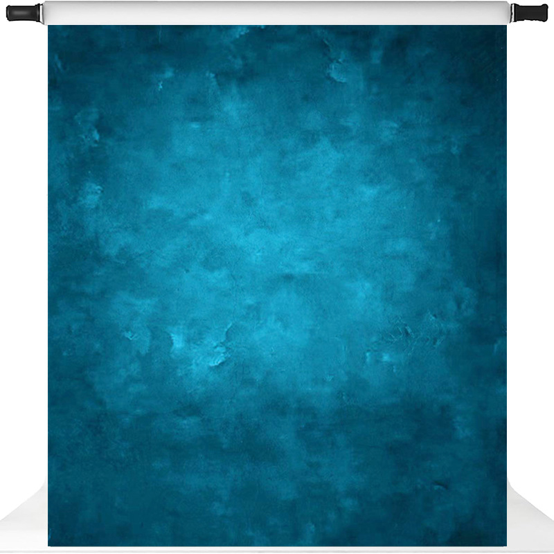 Poliesterinis fono audinys fotografinės studijos retro abstrakčiu portreto motyvu; svoris 350-550 g; įpakuotas į skaidrų maišelį; tinka identifikacijos nuotraukoms