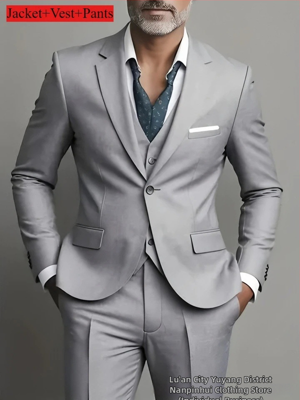 Tryjų dalių Slim-Fit kostiumas, vieno mygtuko, Notch Lapel, poliesterio mišinys, banketui