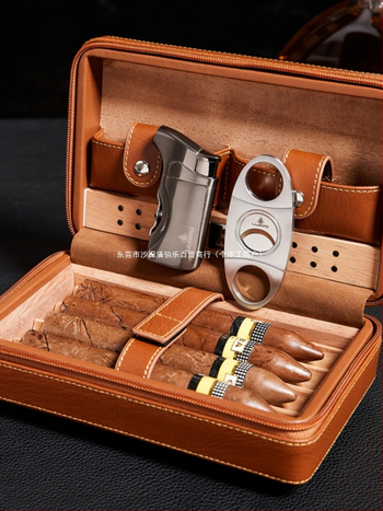 Set Cutie Țigări - Cutie portabilă din lemn de cedru cu recipient de umidificare și tăietor de țigări (Cod: Ltao670182321819; Marca: Other; Stil: Lux accesibil)