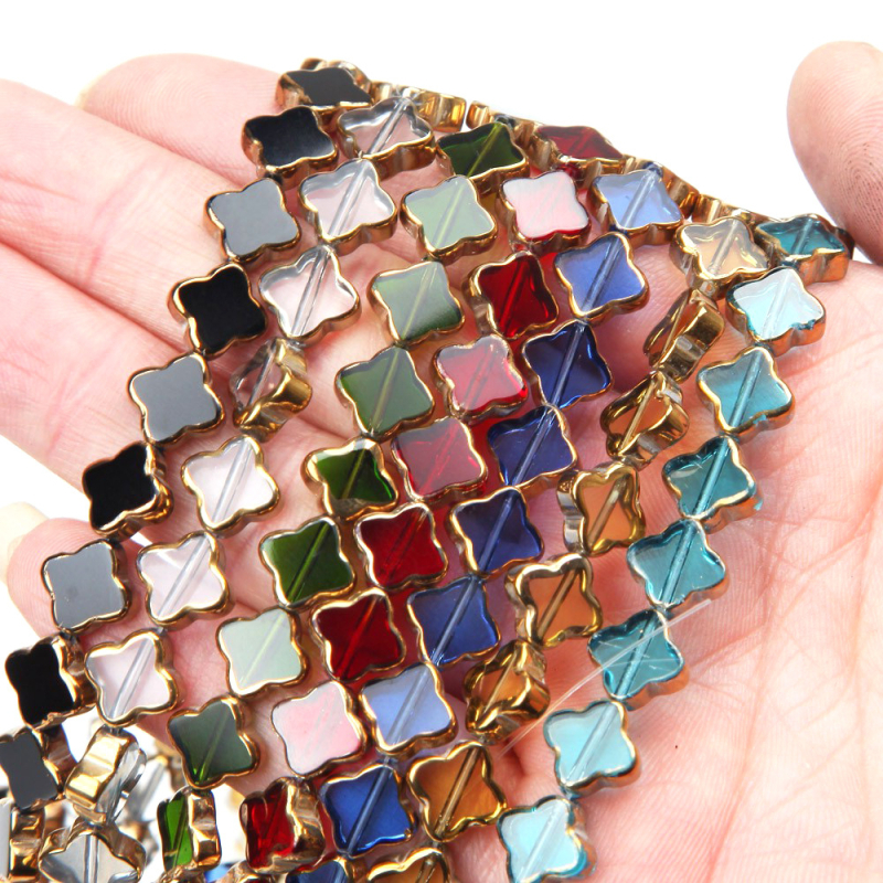 DIY projektekhez üveggyöngyök — Típus: Szabad gyöngyök; Anyag: Üveg/Glazúr; Feldolgozás: Egyéb; Stílus: Friss és édes