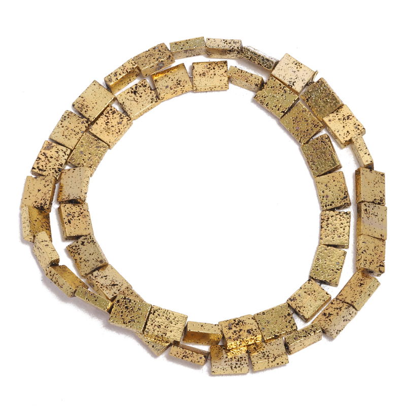 Négyzet alakú vulkáni kő gyöngyök elektroplatált felülettel, polírozott, karkötőhöz