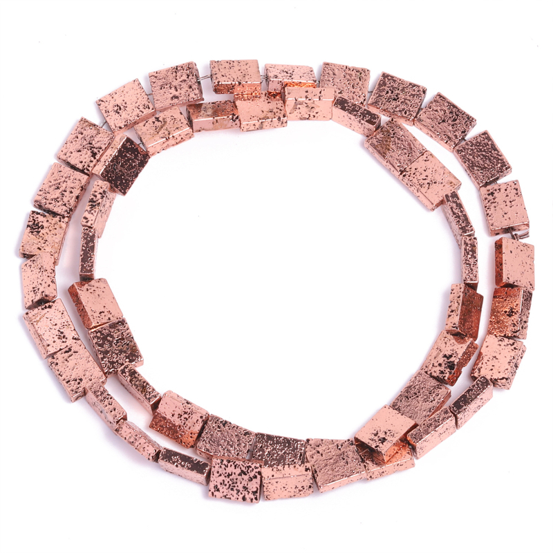 Négyzet alakú vulkáni kő gyöngyök elektroplatált felülettel, polírozott, karkötőhöz