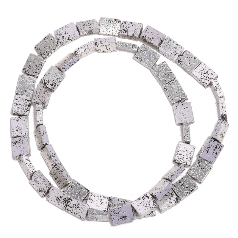 Négyzet alakú vulkáni kő gyöngyök elektroplatált felülettel, polírozott, karkötőhöz