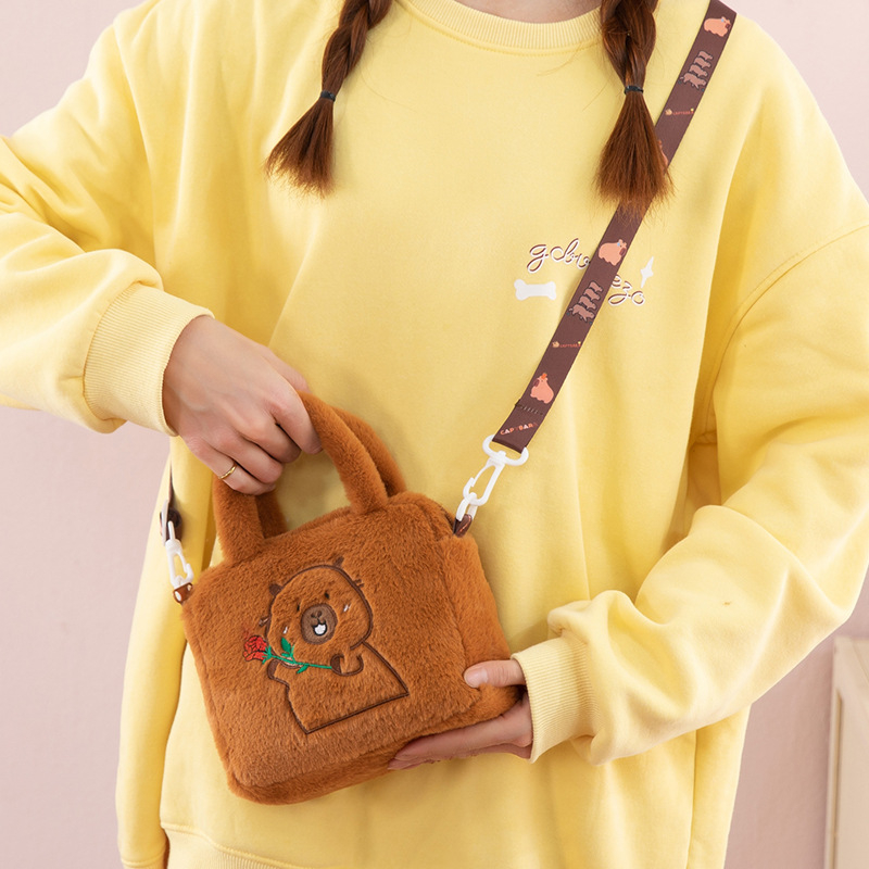 Capybara pliš torba za rame, crossbody stil, kratki pliš, PP pamuk punjenje, OEM logo