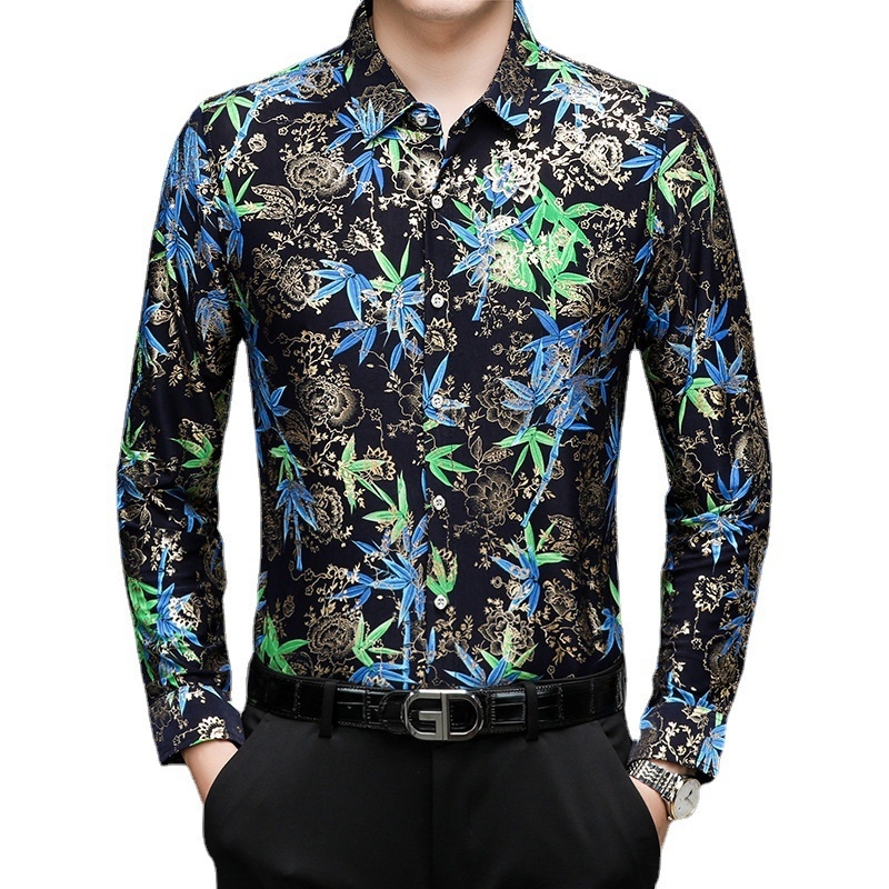 Vyriski marškiniai su gėlių atspaudu ir auksinio folijos apdaila, ilgos rankovės, apverčiamas apykaklė, prigludęs kirpimas