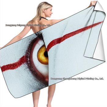 Štvorcová plážová osuška so superhrdinom, mikrovlákno dvojstranné velúr, 200-299 g, 90% polyester, 40s priadza, šitie a tlač, prispôsobiteľné spracovanie