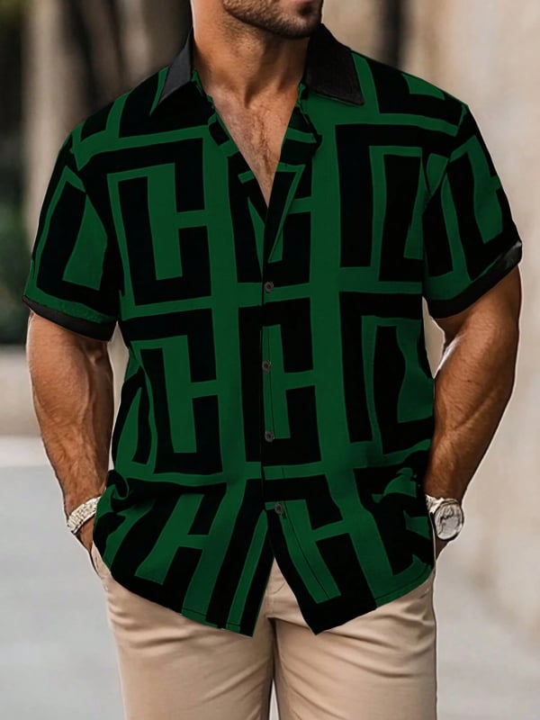 Vyriski marškiniai su lapelių apykakle, gėlių spaudinys, trumpomis rankovėmis, poliesterio 91–95%, laisvas kirpimas