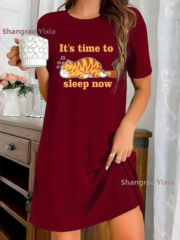 Jednodielne luxusné pyžamové šaty s kruhovým výstrihom, midi dĺžka, 100% polyester.