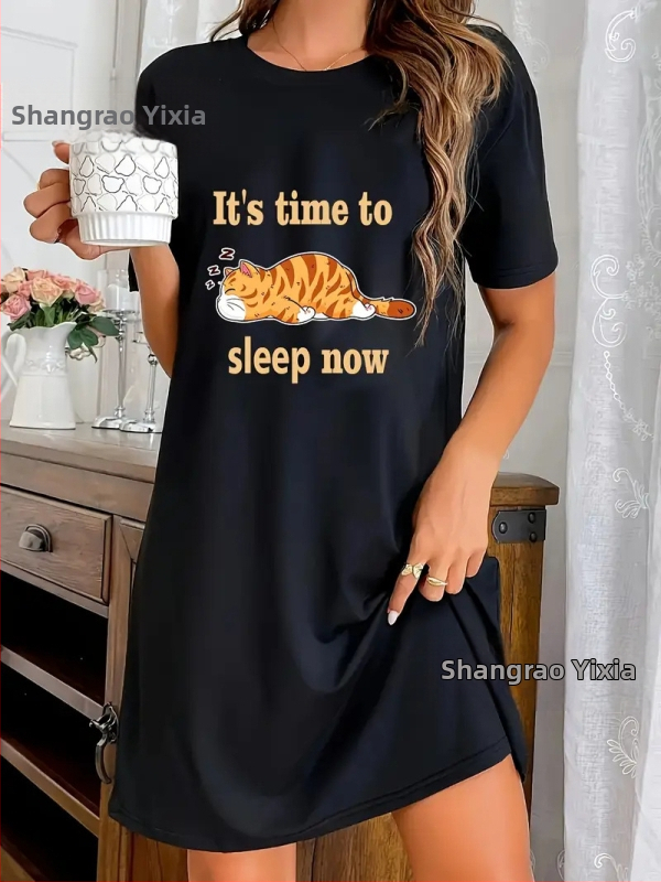 Jednodielne luxusné pyžamové šaty s kruhovým výstrihom, midi dĺžka, 100% polyester.