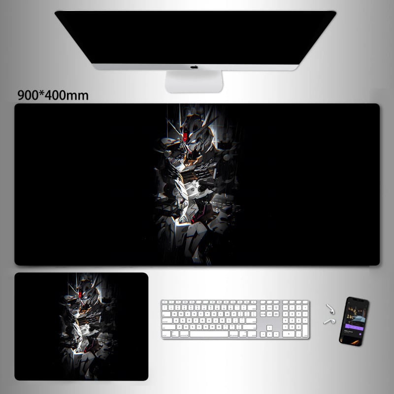 Liels spēļu peles paliktnis ar anime seriāla motīvu un tintes mazgāšanas seno stilā; dabiskā gumija, pretslīdēšana, vienpusējs.