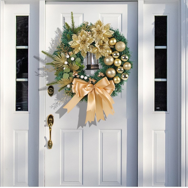 Plastový vianočný veniec, polopracovná a polomechanická výroba, vianočná dekorácia, darček pre priateľa