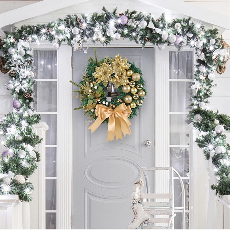 Plastový vianočný veniec, polopracovná a polomechanická výroba, vianočná dekorácia, darček pre priateľa