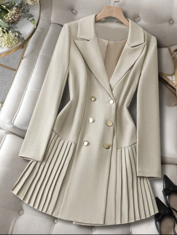 Дамски двойнобортен жакет с плисиран детайл, полиестер, стройна кройка, дълги ръкави, костюмна яка, есен 2025