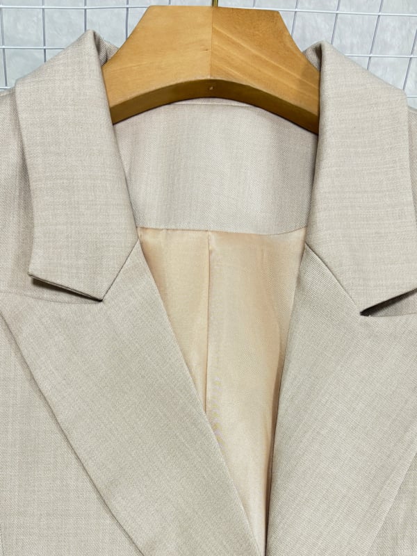 Дамски двойнобортен жакет с плисиран детайл, полиестер, стройна кройка, дълги ръкави, костюмна яка, есен 2025