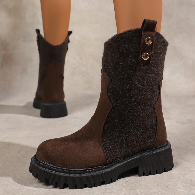 Női Martin csizma, kerek orrú, tömör középső talp 3–5 cm, PU felsőrész, gumírozott talp, slip-on