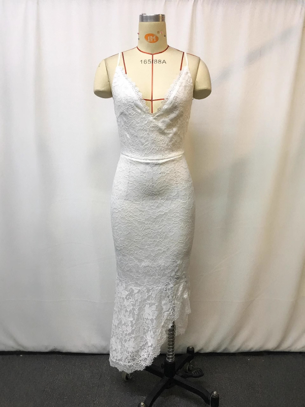 Čipkasta haljina s V-izrezom, dugačka, nepravilnog kroja, kolage/spajanje