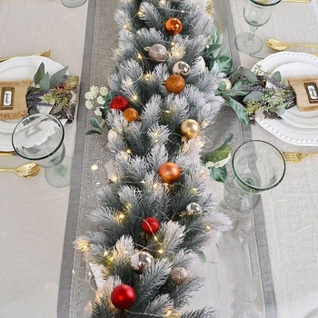 Red Light Pavilion PE vianočný veniec garland na schodisko; Materiál: PE; Spracovanie: poloručné, polomechanické; Darček na deň; Vhodné pre Vianoce, Halloween a Veľkú noc.