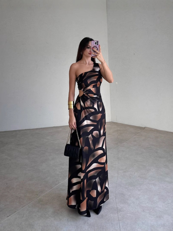 Poliesterska duga haljina s geometrijskim uzorkom, halter dekolte, bez rukava