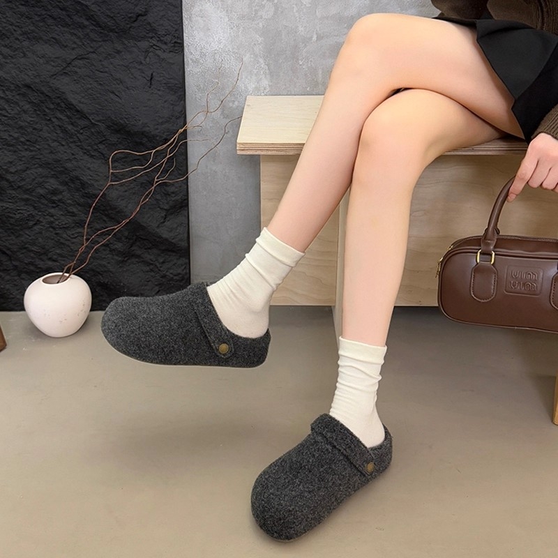 Furry slip-on mokasíny s ukrytým zvýšením výšky, vrchná časť semi-velúr, gumová podrážka, každodenné nosenie, 0–3 cm výška