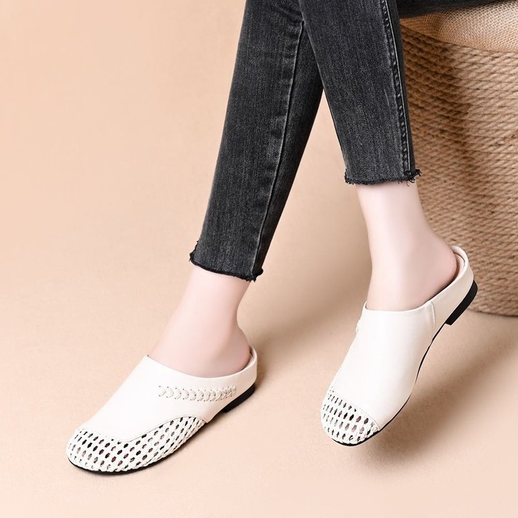 Sandalai su stora padu, tinklelio viršus, kvėpuojantys, su vienu dirželiu, uždari pirštai