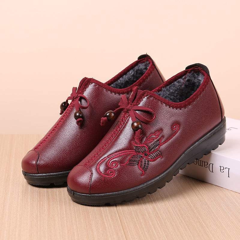 Felnőtt tassel csizma meleg fleece béléssel, vízálló és csúszásmentes, ultrafiber bőr felsőrész, kompozit talp, könnyen felhúzható