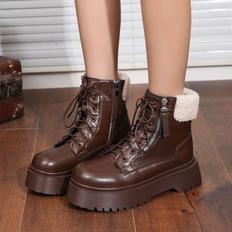 Magasító Martin csizmák, mikroszálas bőr felsőrész, elasztikus zárás, alacsony szár, műszőrmés bélés