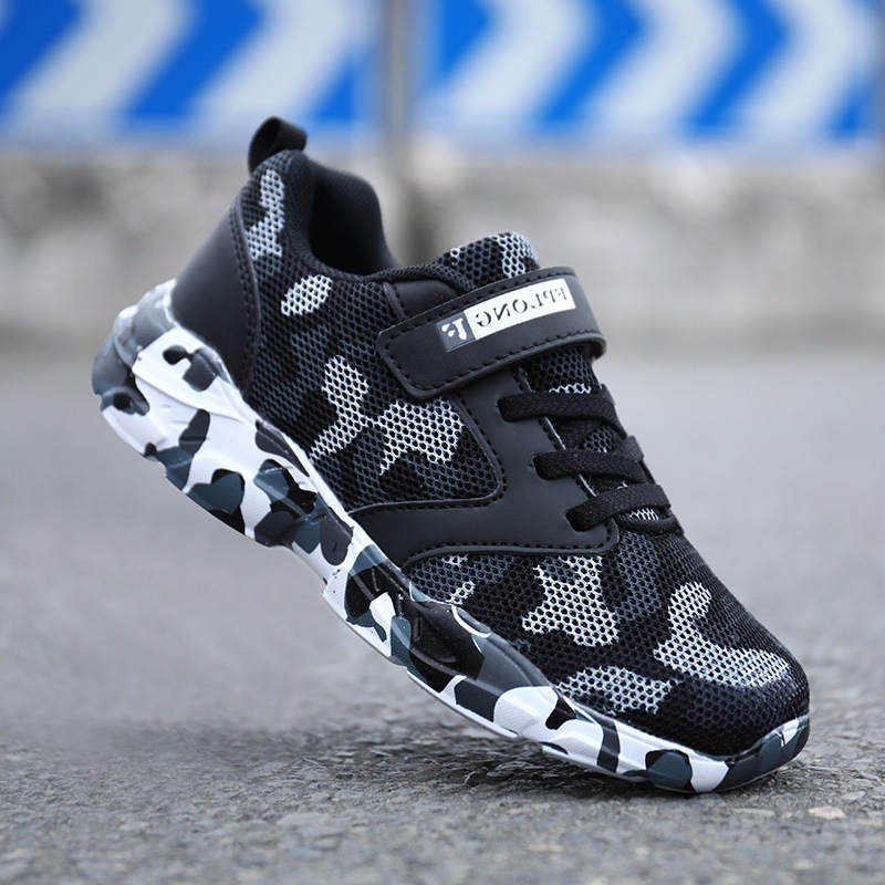 Gyerekeknek készült futócipő kamufláž mintával, hálós felsőrész, Velcro-zár, könnyű MD talp