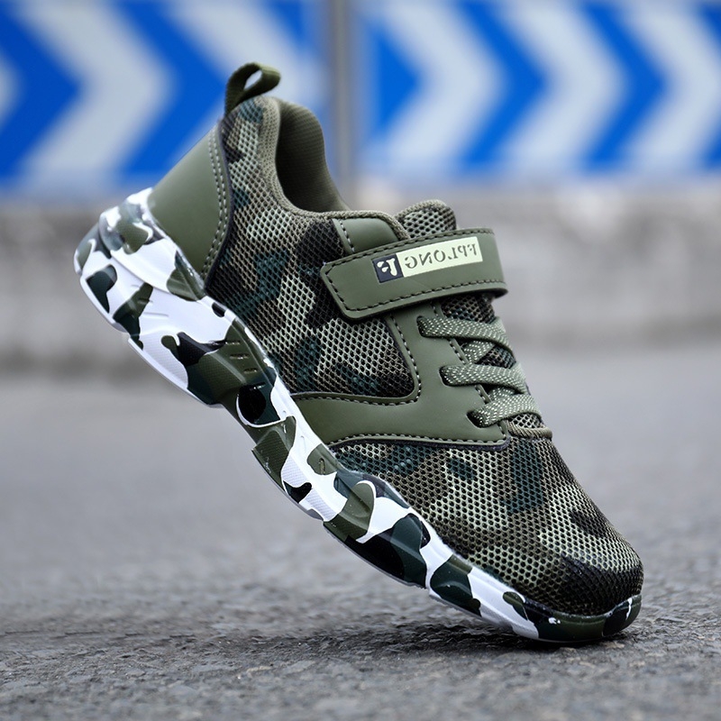 Gyerekeknek készült futócipő kamufláž mintával, hálós felsőrész, Velcro-zár, könnyű MD talp