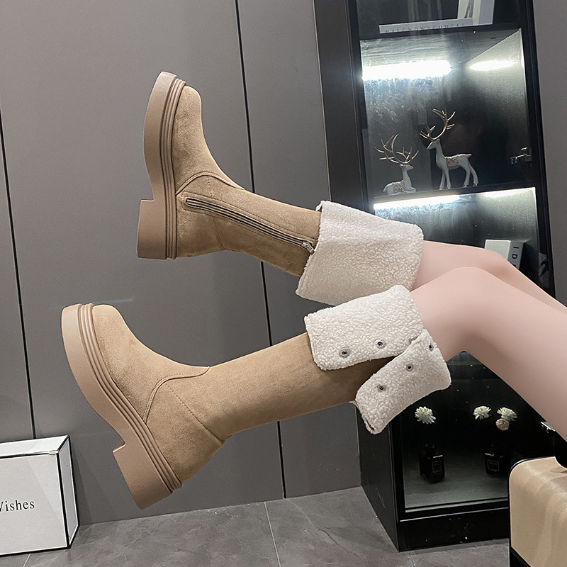 Velúr térd fölötti csizma, magas szár, oldalsó cipzár, kerek orr, alacsony, vastag sarok