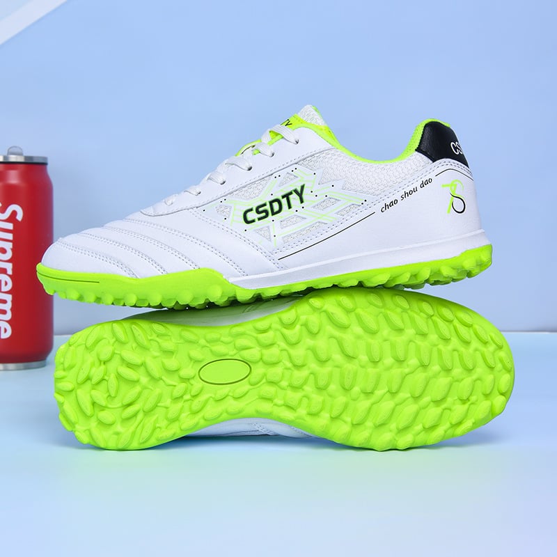 Unisex futbalová obuv s predným šnurovaním, odolná voči opotrebeniu, vrchný materiál z syntetickej kože, vnútro sieťovina, podrážka z gumy