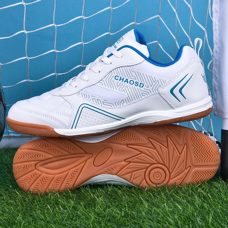 Unisex futbalová obuv s predným šnurovaním, odolná voči opotrebeniu, vrchný materiál z syntetickej kože, vnútro sieťovina, podrážka z gumy