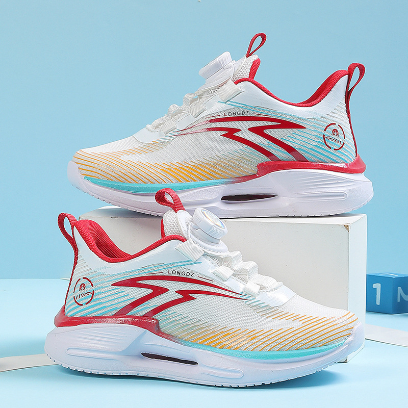 Fiúknak készült futócipő hálós felsőrésszel, légies és könnyű, csavaros lezárású, EVA talppal