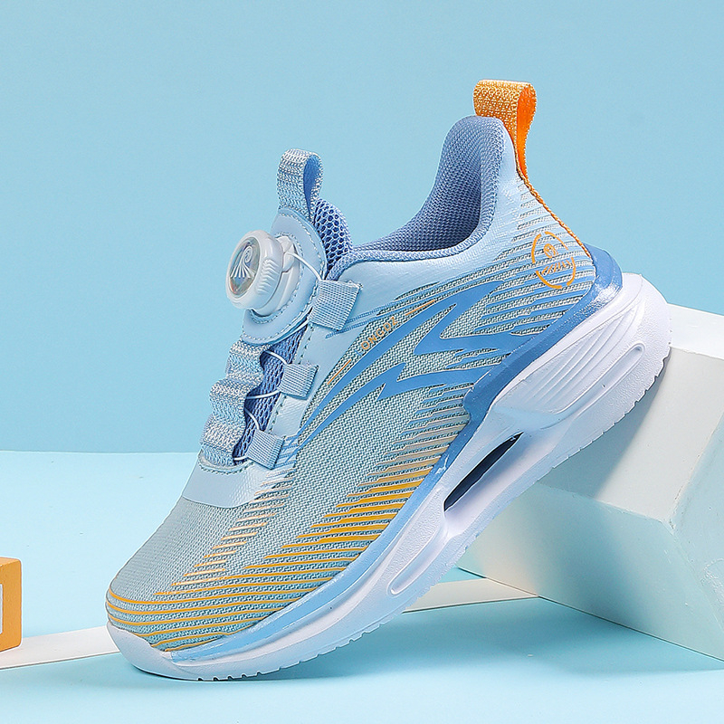 Fiúknak készült futócipő hálós felsőrésszel, légies és könnyű, csavaros lezárású, EVA talppal