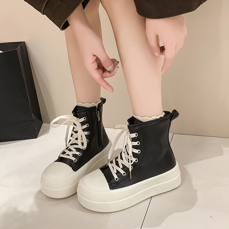 Női mindennapi sportcipő magas szárú kialakítással, magasságot növelő vastag talppal, PU bőr felsőrész, oldalsó cipzár, kerek orr