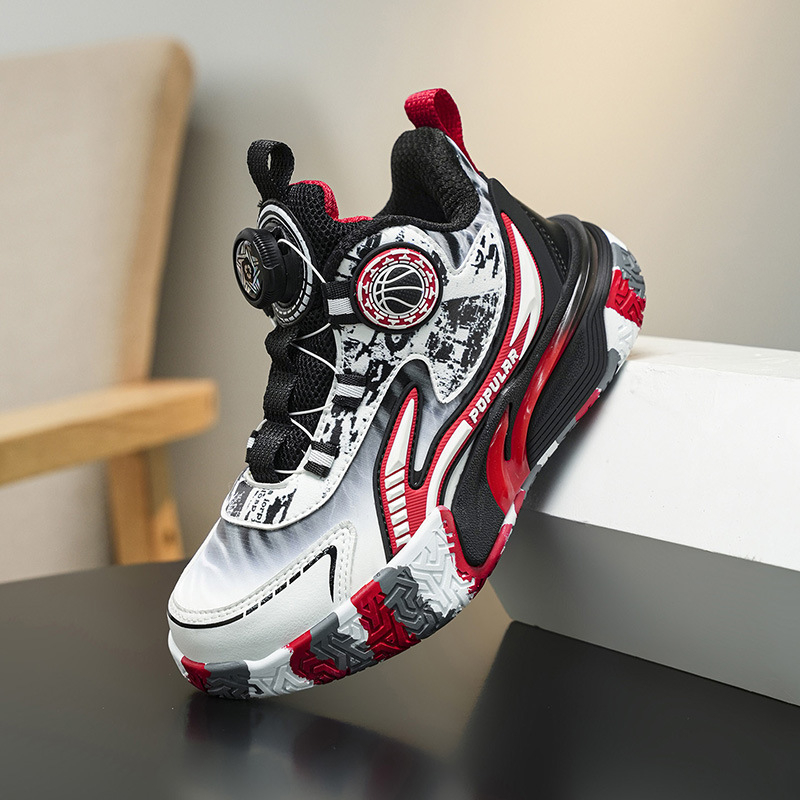 Gyerek kosárlabda cipő - felsőrész szintetikus bőrből, csíkos mintázat, gumi talp, légáteresztő és ütéscsillapító tulajdonságok, 4–16 évesek számára