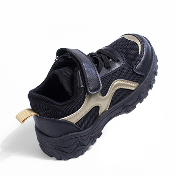 Gyerekeknek készült lélegző hálós felsőrésszel sportcipő Velcro-zárással – könnyű, PVC talp, Koreai stílus